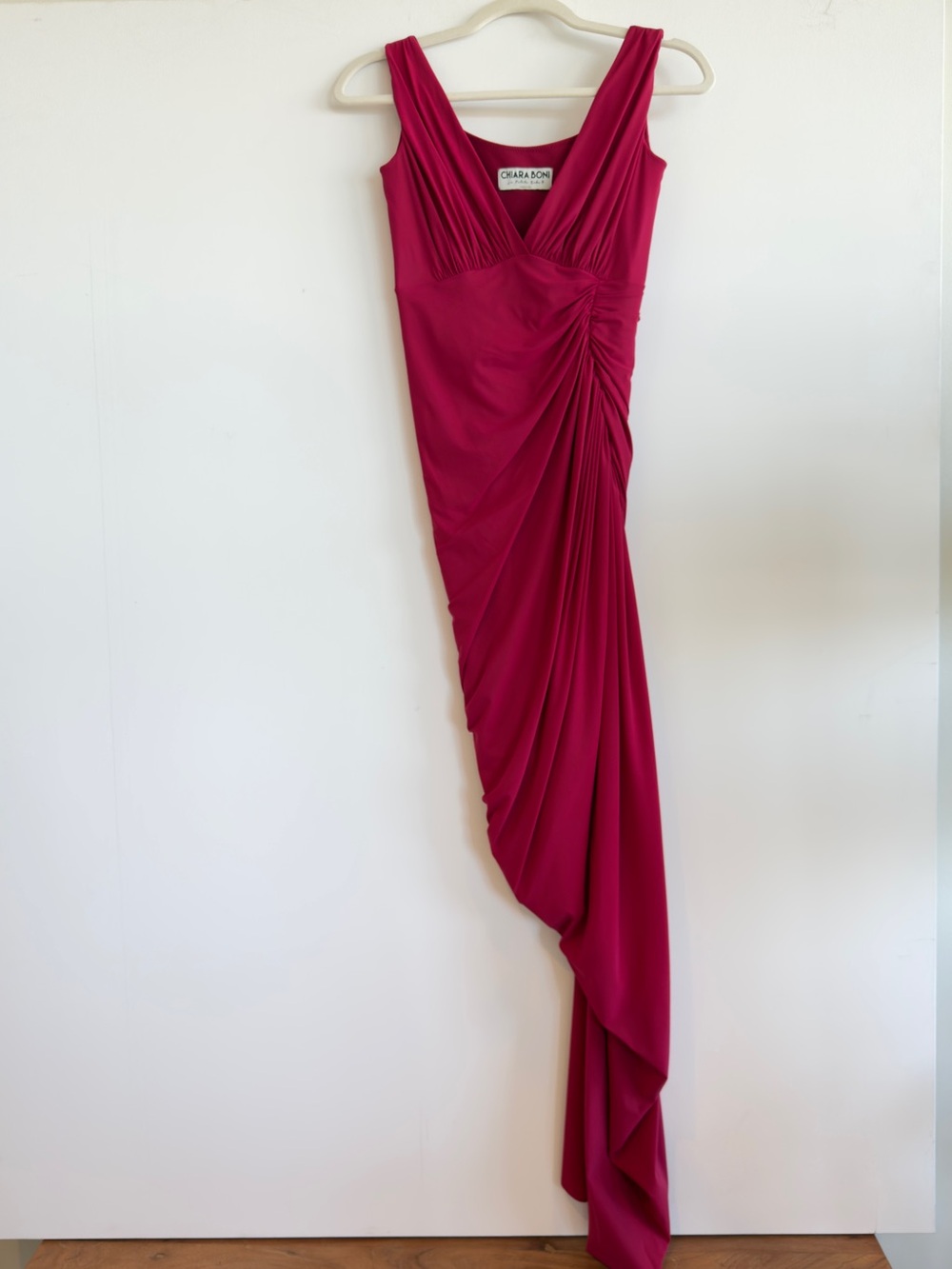 Chiara Boni Deep Red Ruched V-Neck Gown Dress Size 40 (Italy) fits like a Small